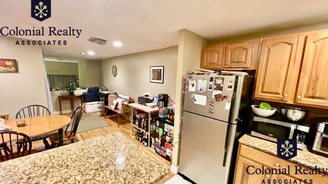 Foto del edificio - 85 Brainerd Rd