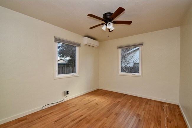 Building Photo - 1572 S Novato Blvd