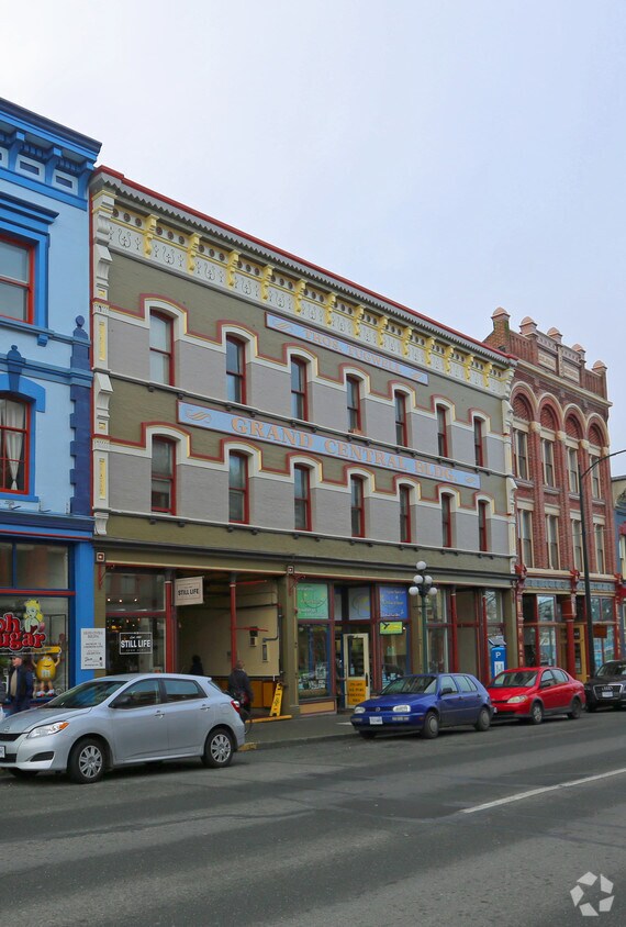 Primary Photo - Grand Central Apartments