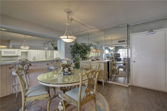 Building Photo - 450 S Gulfview Blvd