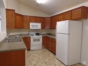 Building Photo - 93 W 1000 N