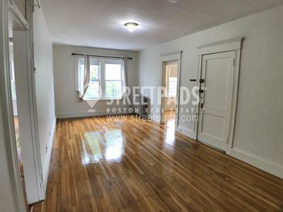 3 bedroom in Boston MA 02135 - 3 bedroom in Boston MA 02135 Apartment