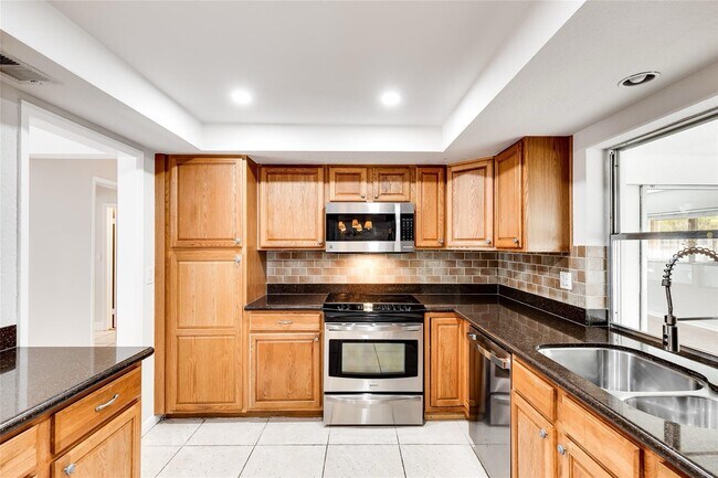 Foto del edificio - 3460 NE 28th Ave