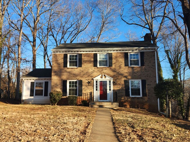 Foto del edificio - 4-Bedroom Home in Boonsboro Area - Lynchbu...