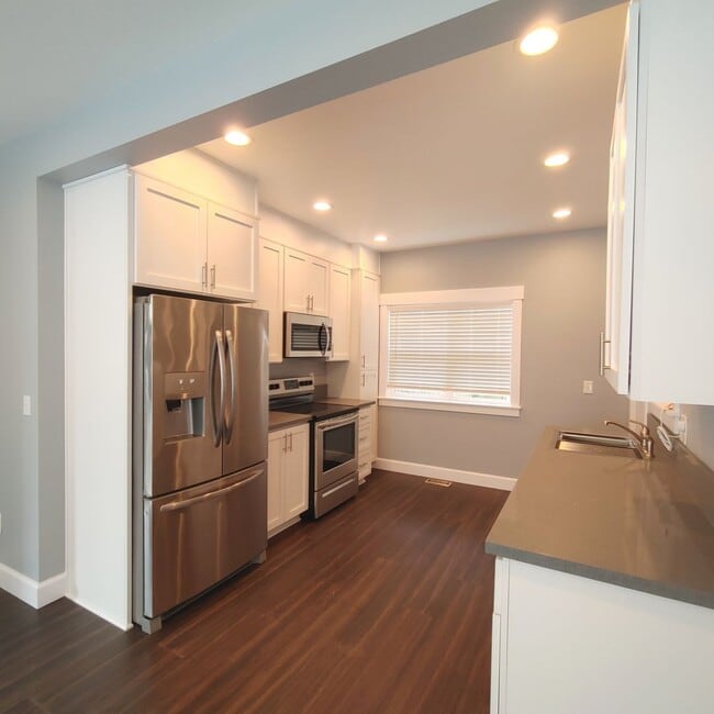 Building Photo - Renovated SE Portland Gem: Original 1913 Character with Chef’s Kitchen & Park Access