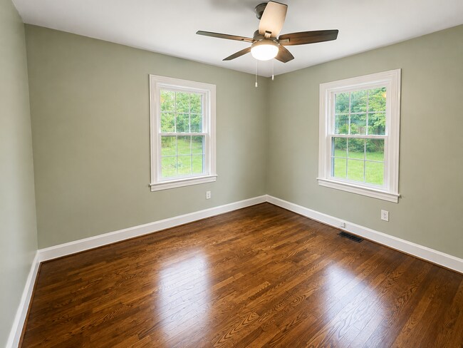 Building Photo - 207A Churchhill Circle