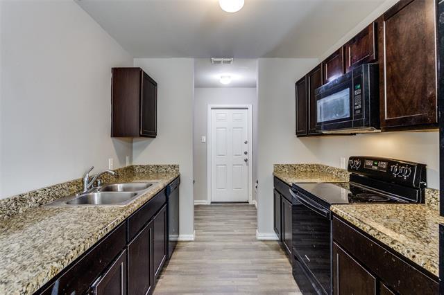 Building Photo - 206 Royal St