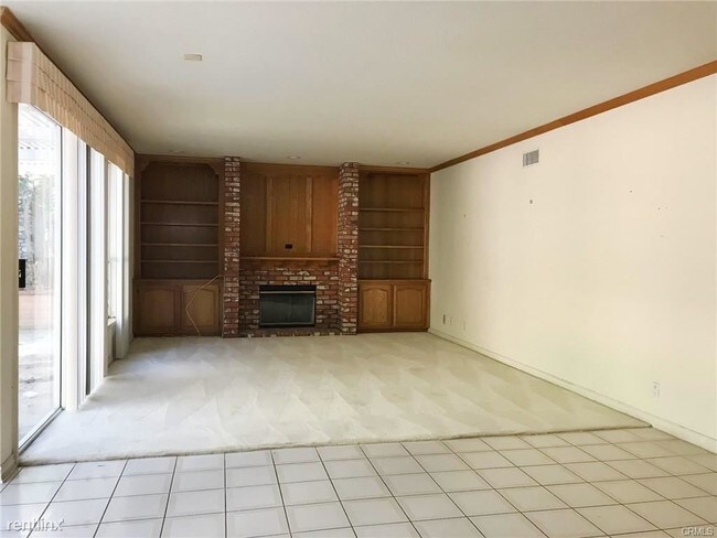 Building Photo - 4 br, 3 bath House - 1996 Saleroso Dr