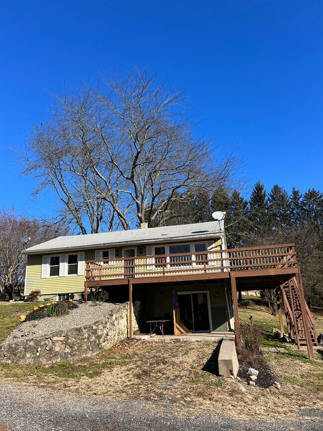 Building Photo - 3br single home in Williams Township with ...