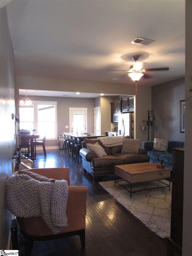 Foto del edificio - 179 Fair Orchard Way
