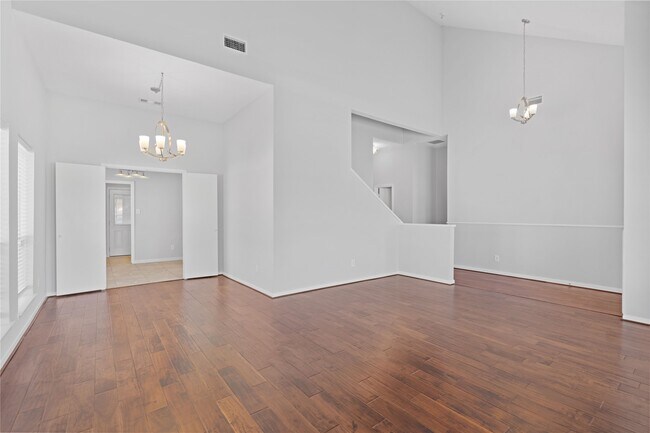 Building Photo - 15414 Willow River Dr