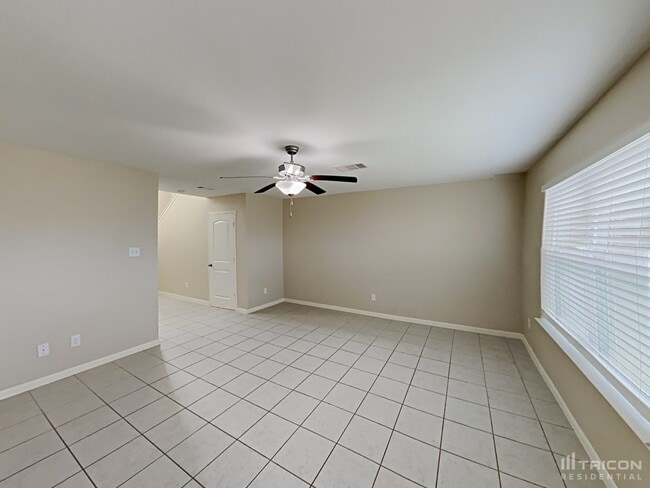 Building Photo - 441 Palomino Stand Dr