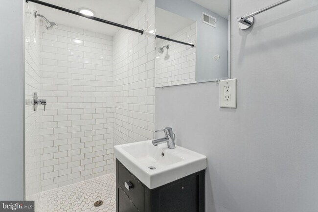 Foto del edificio - 2548 Arcadia St