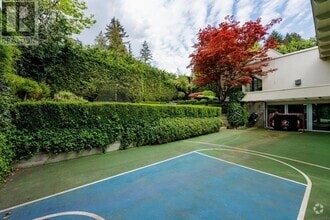 Building Photo - 2965 Rosebery Ave