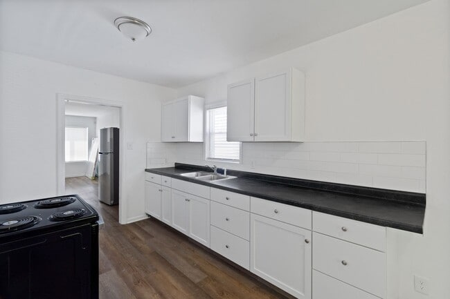 Foto del edificio - Charming 3BR/1B Single-Family Home