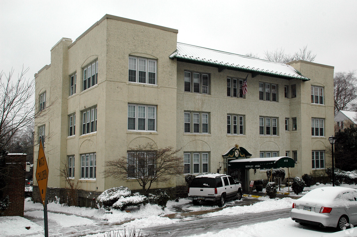 Primary Photo - 406 Berkley Rd
