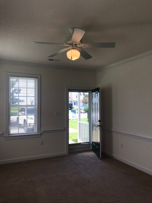 Building Photo - 3308 Whitlock Dr N