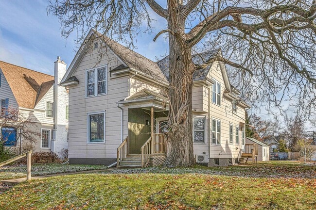 Building Photo - 1723 N 5th St
