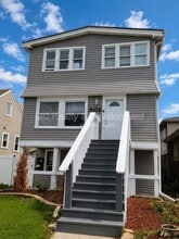 Building Photo - 5102 S Mulligan Ave