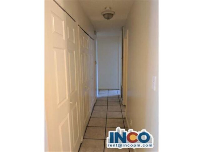 Foto del edificio - 3702 W Byers Pl