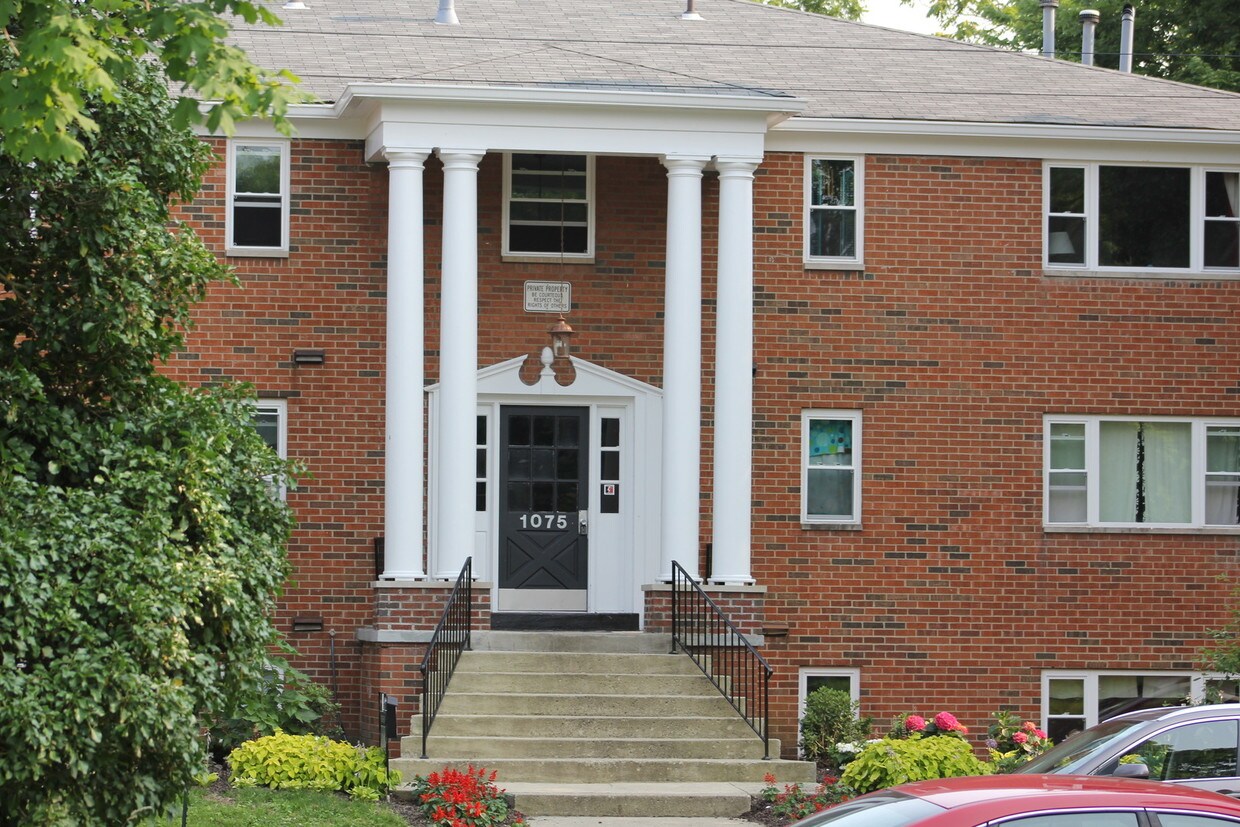 1075 Bryden Rd Unit Apt 2D, Columbus, OH 43205 Apartment for Rent in