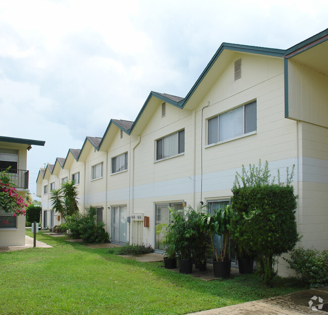 Building Photo - Village Greene