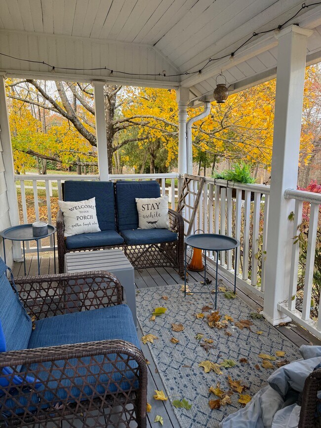 Foto del edificio - 248 Douglas Pike