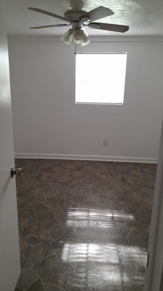 Foto del edificio - 2405 Franklin St