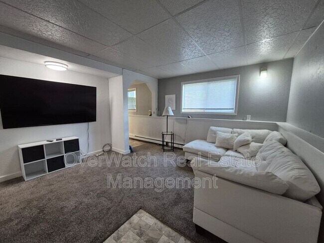 Foto del edificio - 429 Creekside St