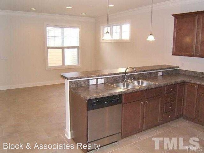 Foto del edificio - 3 br, 2.5 bath House - 212 Windy Creek Lane