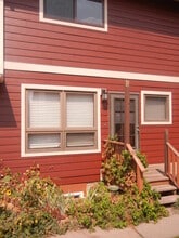 Building Photo - 128 S 15th Ave