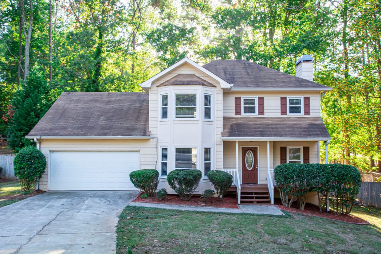 BEAUTIFUL LARGE 3 BED, 2.5 BATH. *MUST SEE* (VIDEO TOUR) - BEAUTIFUL LARGE 3 BED, 2.5 BATH. *MUST SEE*  (VIDEO TOUR)