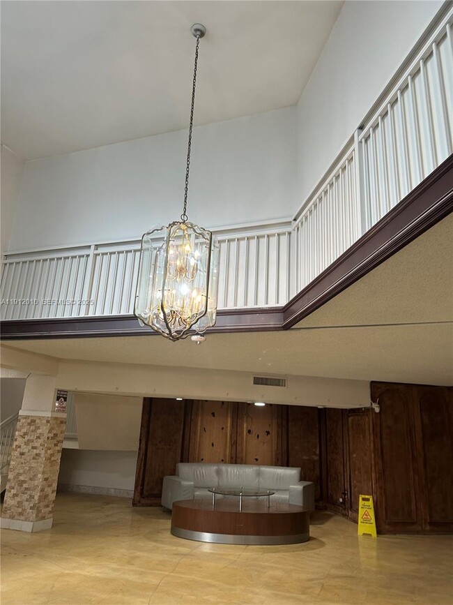 Foto del edificio - 2025 NE 164th St