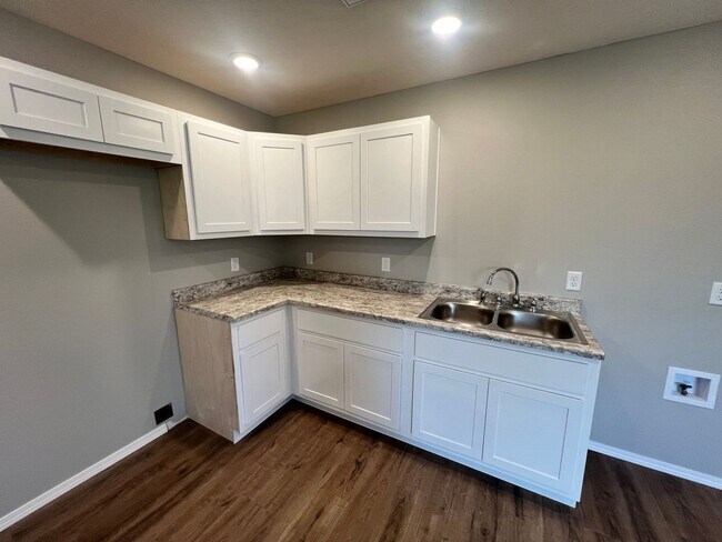 Foto del edificio - 672 E Garfield St