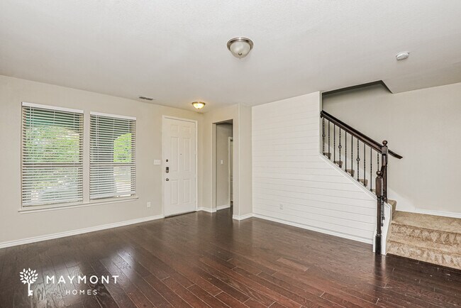 Building Photo - 8748 Maple Ridge Trail