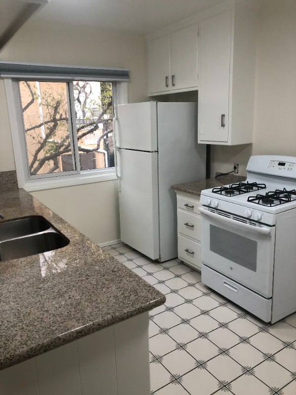 Building Photo - 10647 Sherman Grove Ave