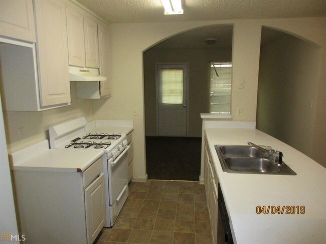 Building Photo - 616 Hynds Springs Dr