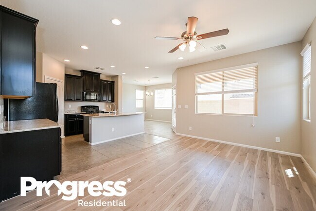 Foto del edificio - 7660 Eastham Bay Ave