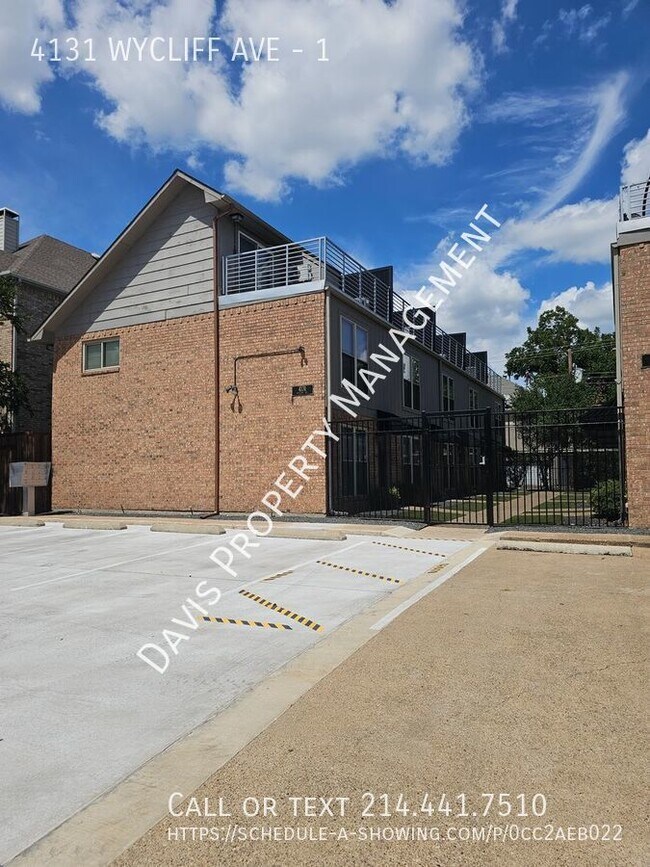 Foto del edificio - Available early September!