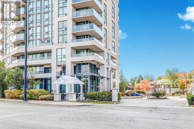 Building Photo - 68 Grangeway Ave