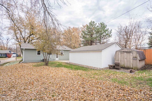 Foto del edificio - 106 NE Grant St