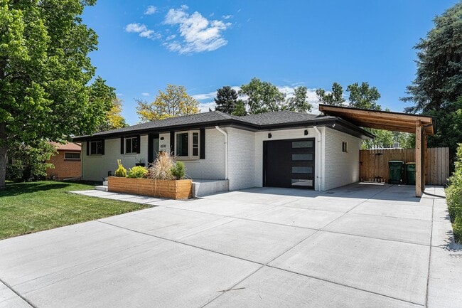 Building Photo - STUNNING 5BD/3BA Home in Centennial, CO! A...