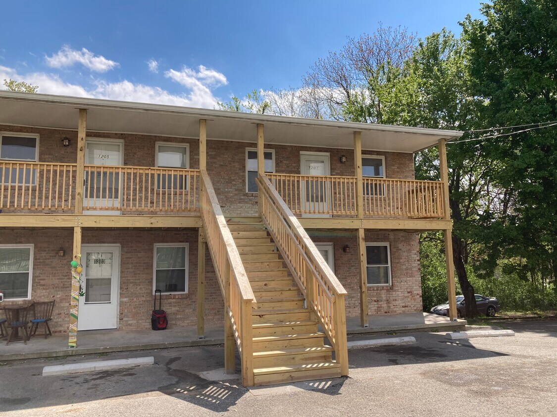 1193 Ruddell Rd Unit 1201, Vinton, VA 24179 Apartments in Vinton, VA