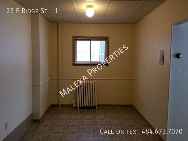 Foto del edificio - 23 E Ridge St