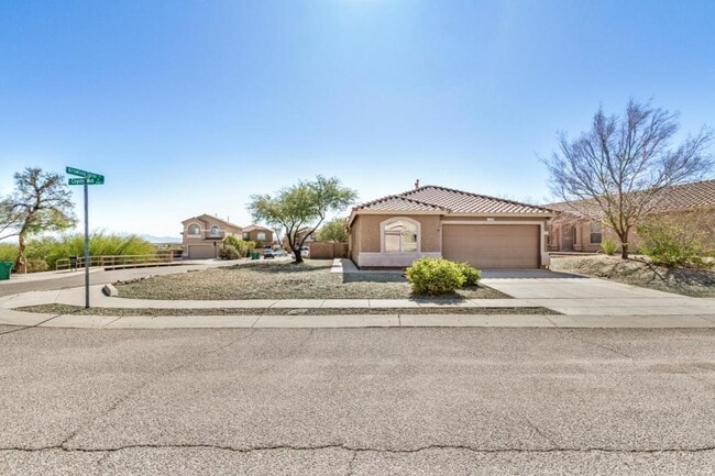 Building Photo - 13296 E Coyote Well Dr