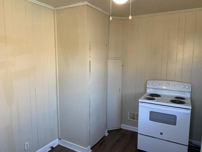 Foto del edificio - 1322 E Cherokee Ave