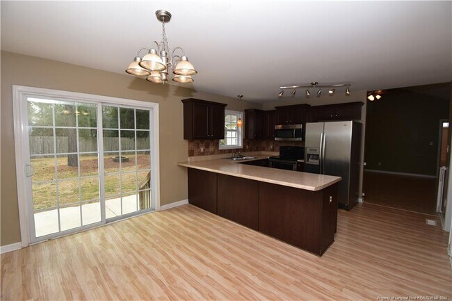Building Photo - 332 Juno Dr