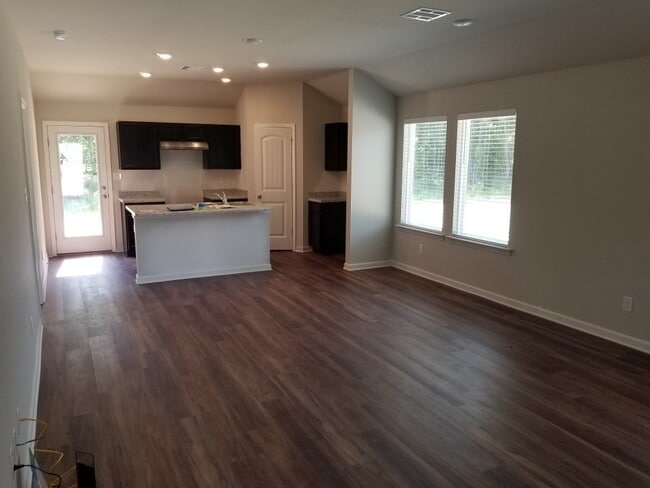 Foto del edificio - 33455 Hyacinth St
