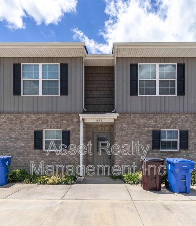 Building Photo - 931 Warrior Hill Dr