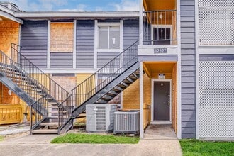 Building Photo - 12527 Ashford Meadow Dr